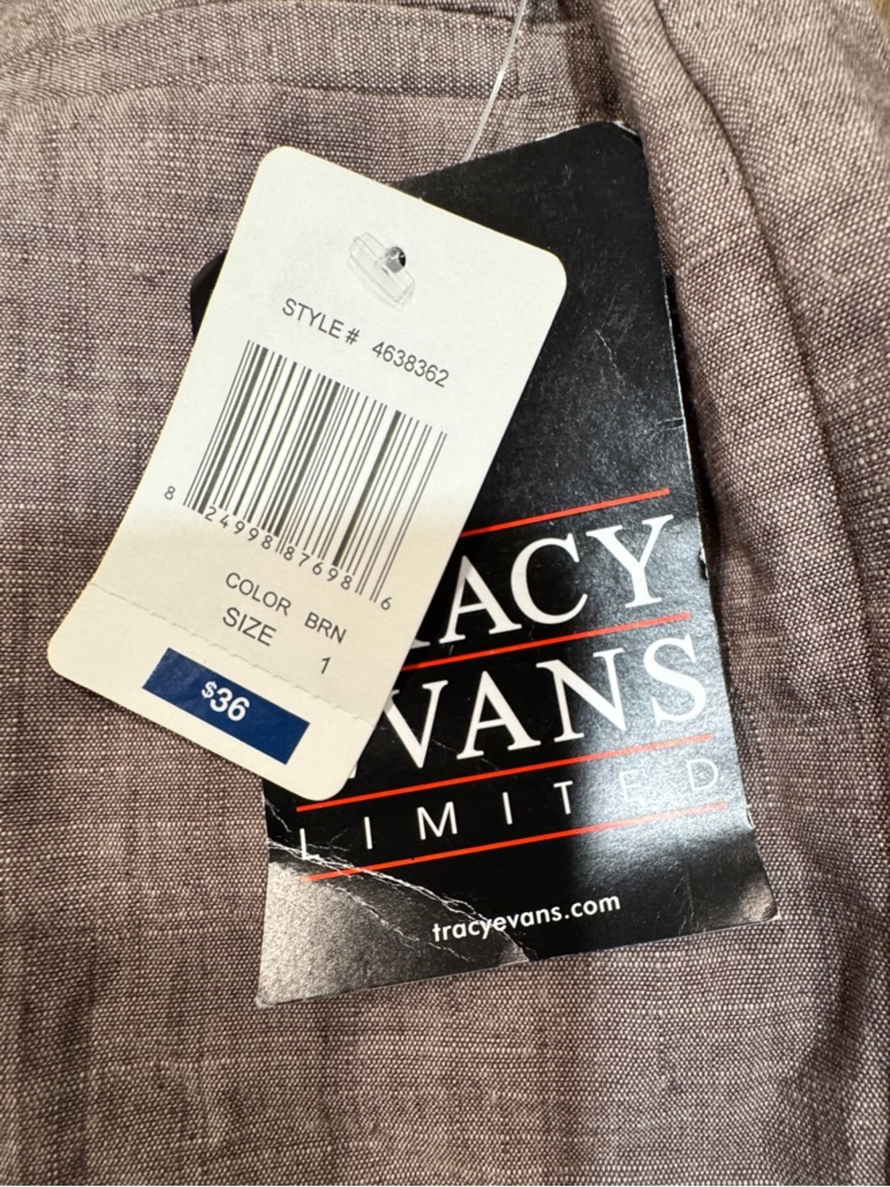 NWT Tracy Evans Limited Taupe Stretch Bermuda Shorts w/ Chain Belt Size 1 - Picture 5 of 5